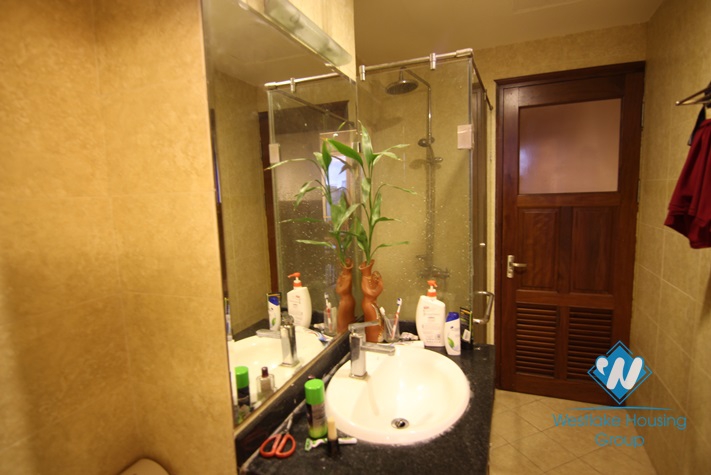 Fully furnished two bedrooms for rent in Dong Da district Ha Noi